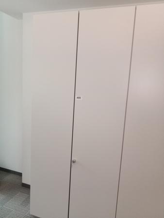 Aktenschrank, Steelcase, 6 Ordner hoch, weiß, ca. 100x45x230cm Aktenschrank, Steelcase, 6 Ordner hoch, weiß, ca. 100x45x230cm