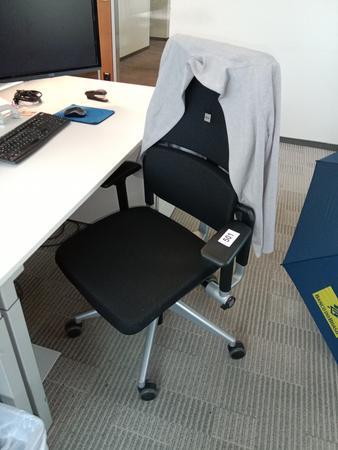 Steelcase Bürodrehstuhl, Stoffbezug, schwarz Steelcase Bürodrehstuhl, Stoffbezug, schwarz