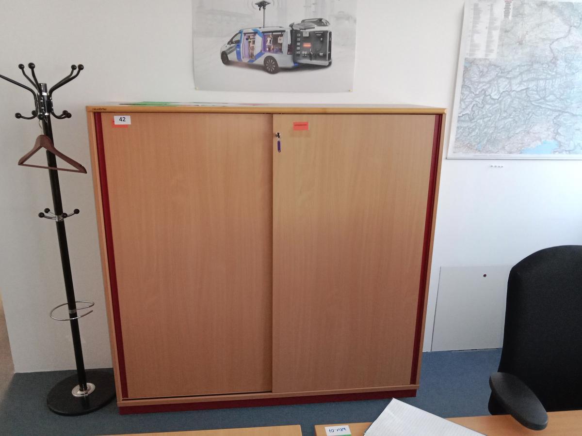 Aktenschrank, 160cm lang, 4 Ordner hoch