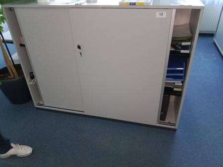Aktenschrank, 160cm lang, 3 Ordner hoch, grau