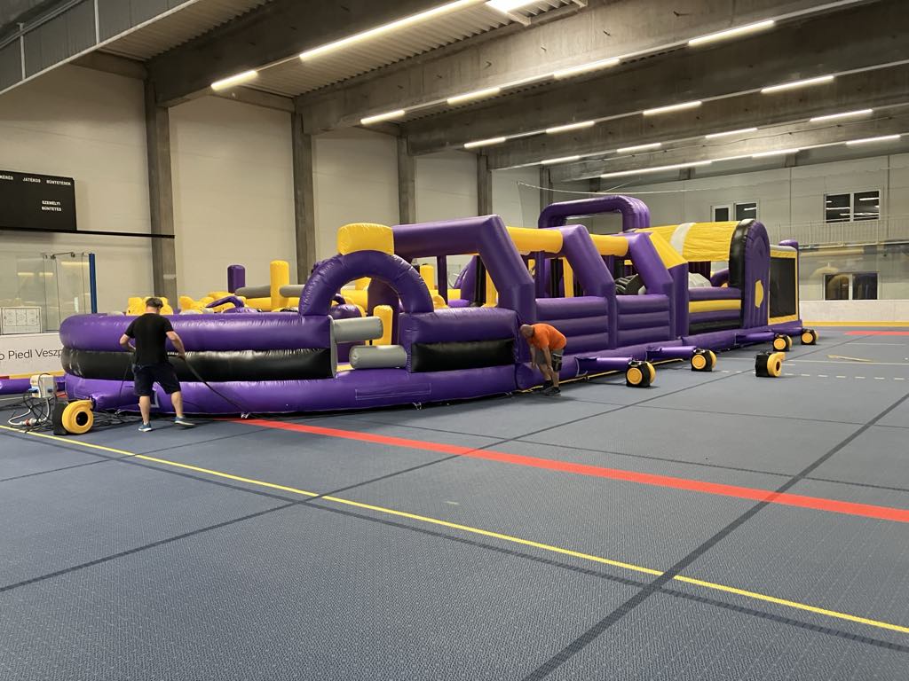 Kinderhüpfburg  5x4m
