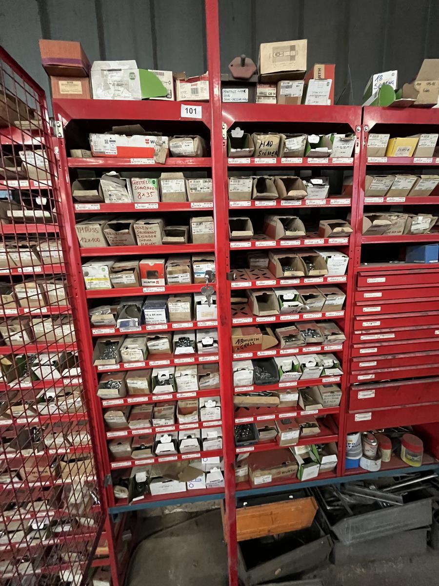 Inhalt der Regalanlage: Schrauben,Befestigungsmaterial?d=2025-10-14 01:31:12