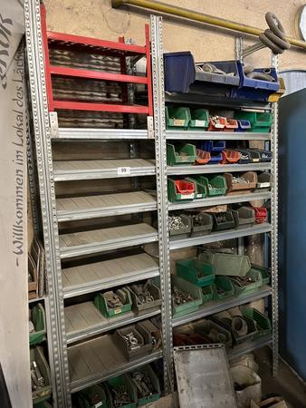 Inhalt der Regalanlage: Schrauben,Befestigungsmaterial Inhalt der Regalanlage: Schrauben,Befestigungsmaterial