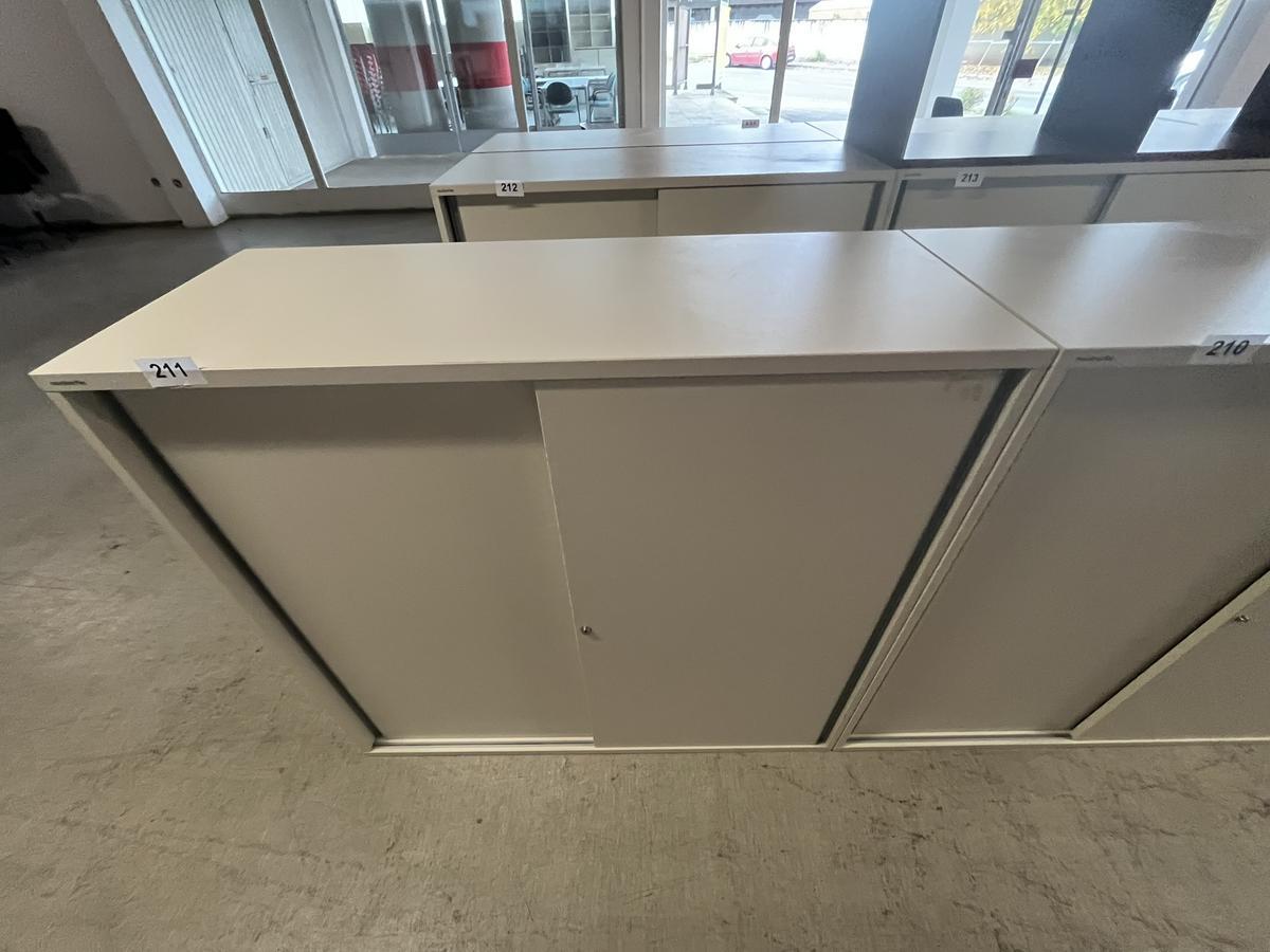 Neudörfler Aktenschrank 3 Ordnerhöhen ca. 120/110 cm?d=2025-10-23 08:41:37