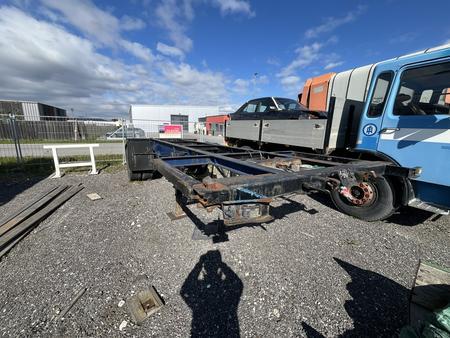 Containeraufleger Gfllner 1achsig ausgefhrt