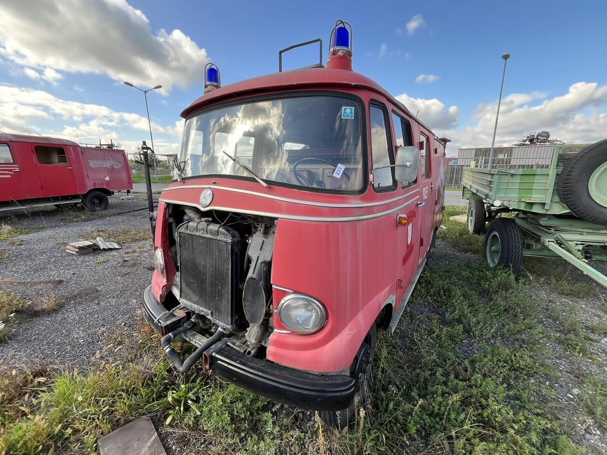 Mercedes KLF mit Rosenbauer Aufbau, BJ 1966, Vergaser, 80 PS?d=2025-12-05 03:40:14