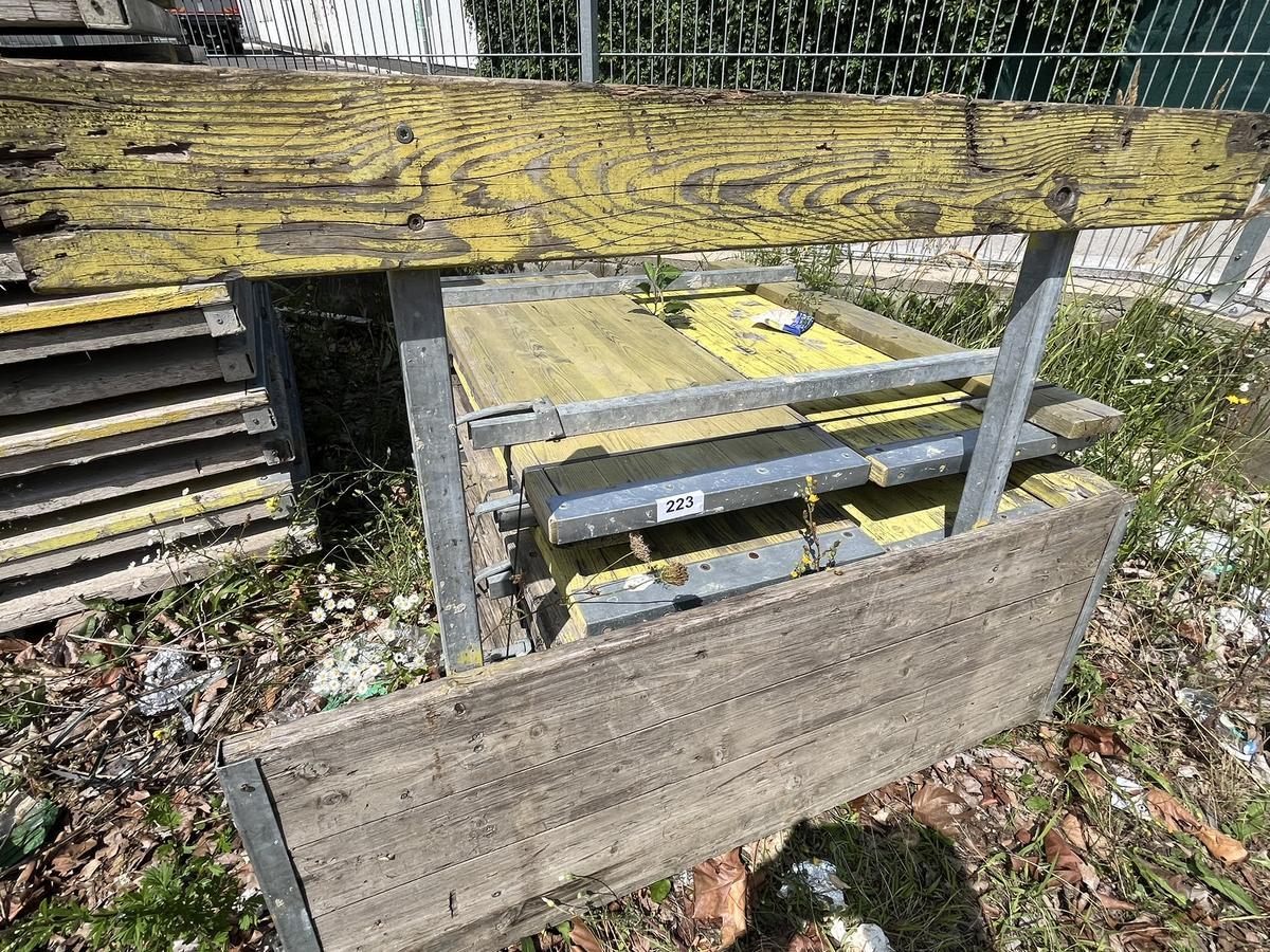 16 Stk.EKRO Fix Klappbühnen 135 x 106 cm?d=2025-10-29 10:46:41