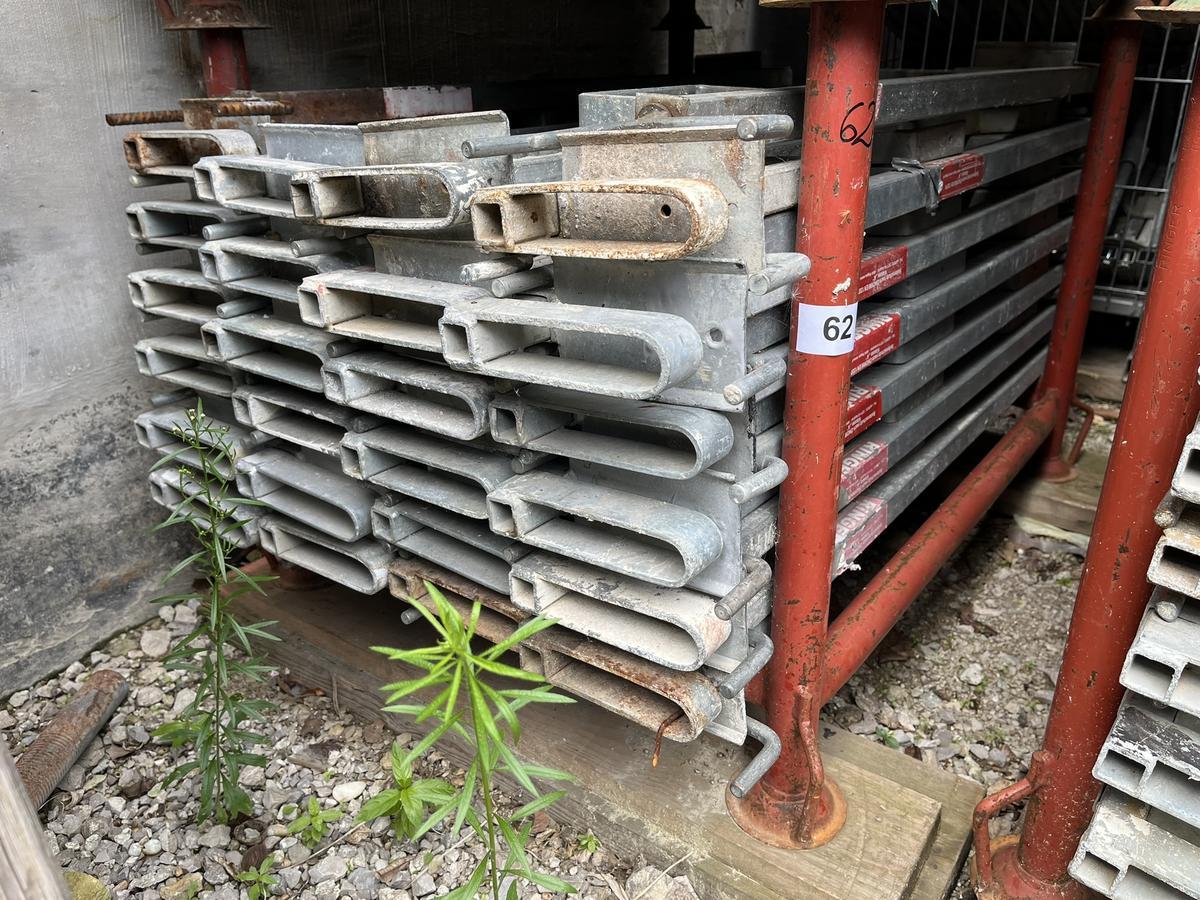 50 Stk. Ringer Brüstungs-Zwingen ca. 125 cm inkl. Stapelbox?d=2025-10-29 10:48:50