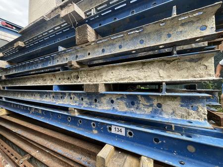 DOKA Stahlwandriegel 9x290 cm , 24x270cm DOKA Stahlwandriegel 9x290 cm , 24x270cm