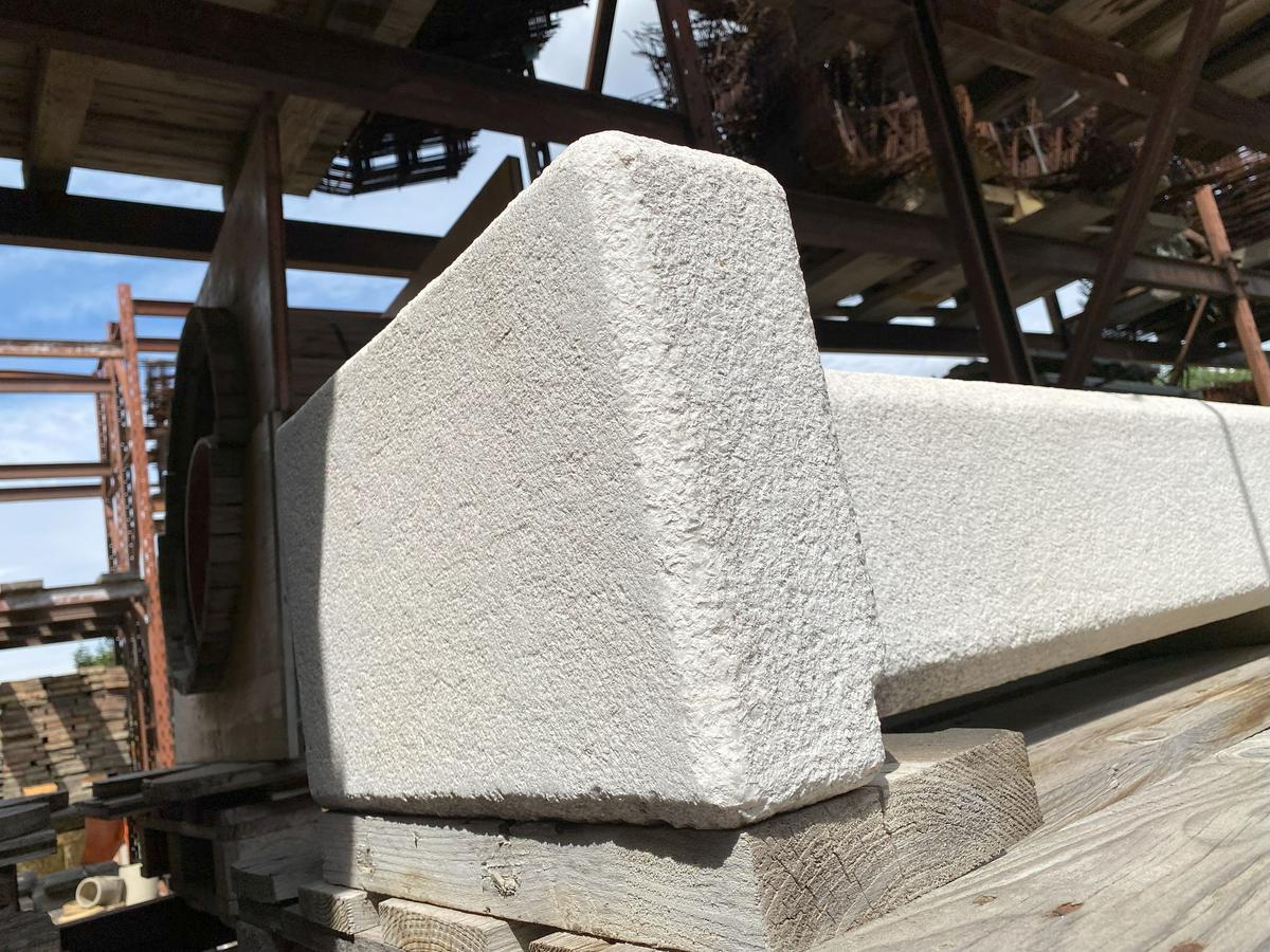 Säule 120 x 20 x 20  cm- 30 x 40 cm?d=2025-10-29 10:46:42