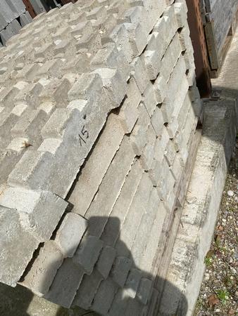 ca.7.0 m2 Rasengittersteine