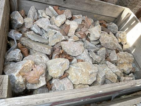 1 Pal.Natursteine 0.3 m3