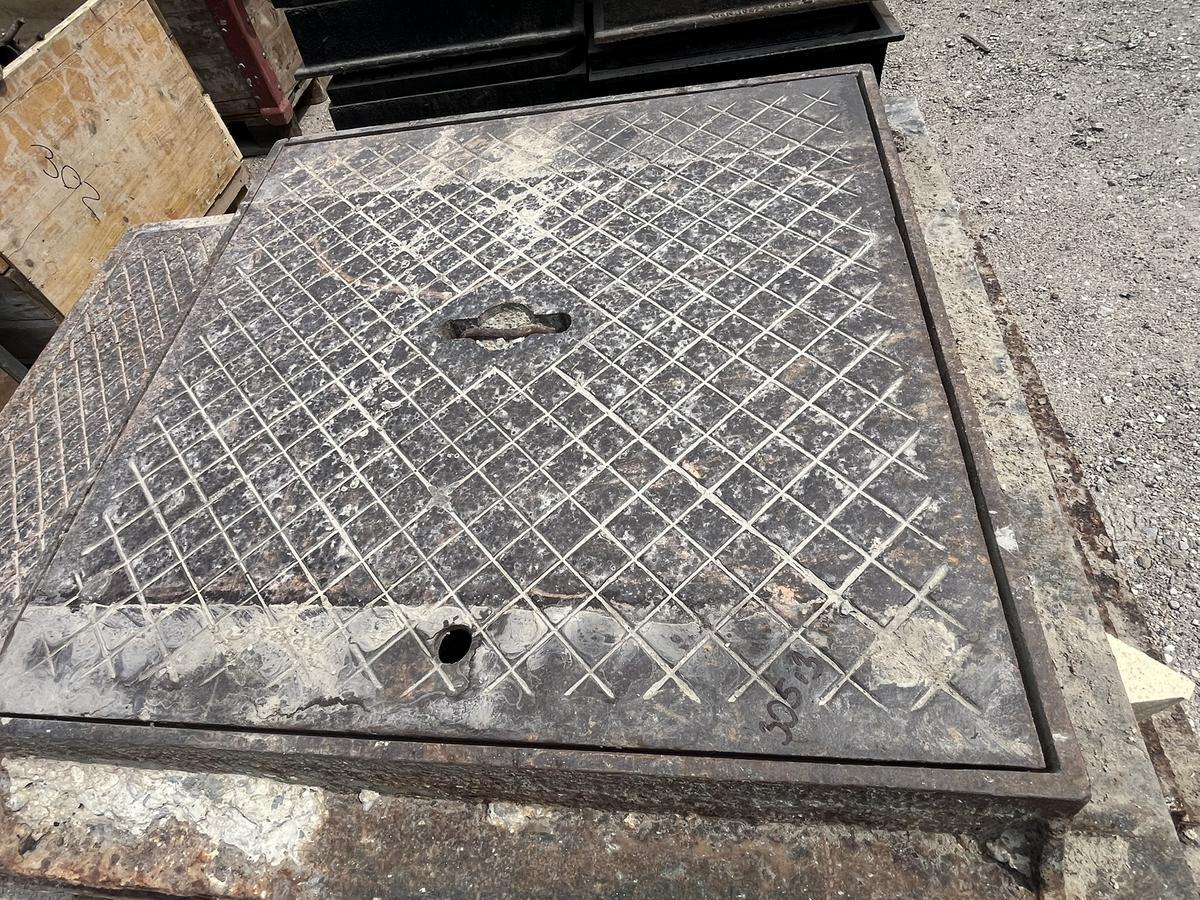 3 Stück Kanaldeckel ca.75/75/100 cm