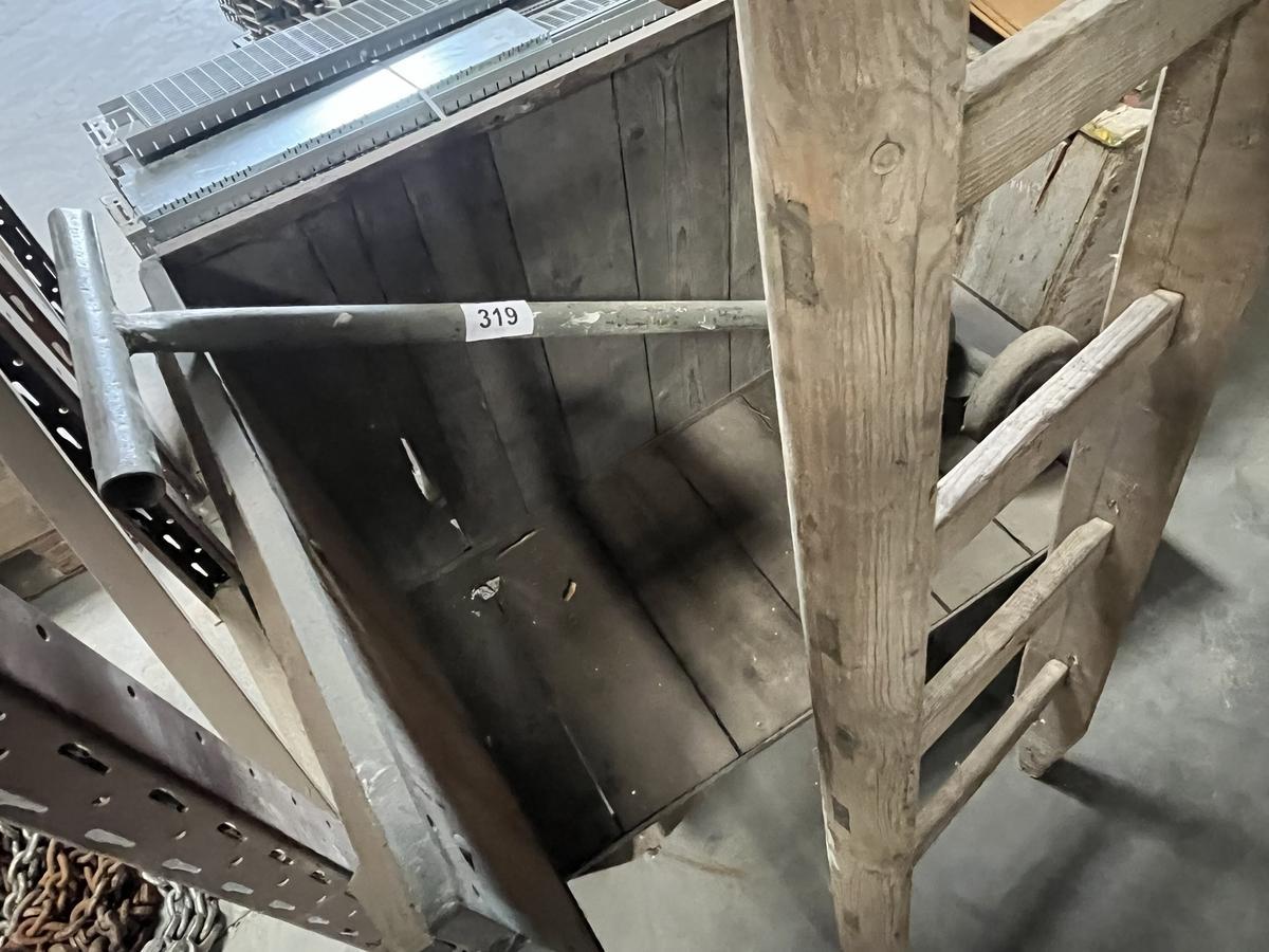 3 Stück Transportwagen mit einer Zugdeichsel?d=2025-10-29 11:09:06