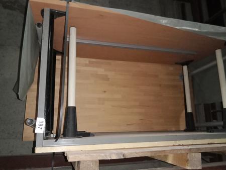 4 Stk. Sozialraumtische 4 Stk. Sozialraumtische