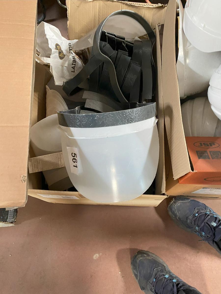 ca. 50 Stück Kunststoff Schutzvisiere?d=2025-10-29 10:45:26