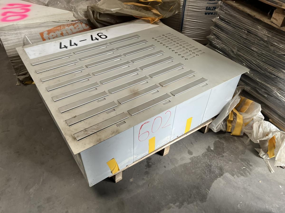 Postkasten ca. 124 x 116 x 40 cm?d=2025-10-29 10:46:10