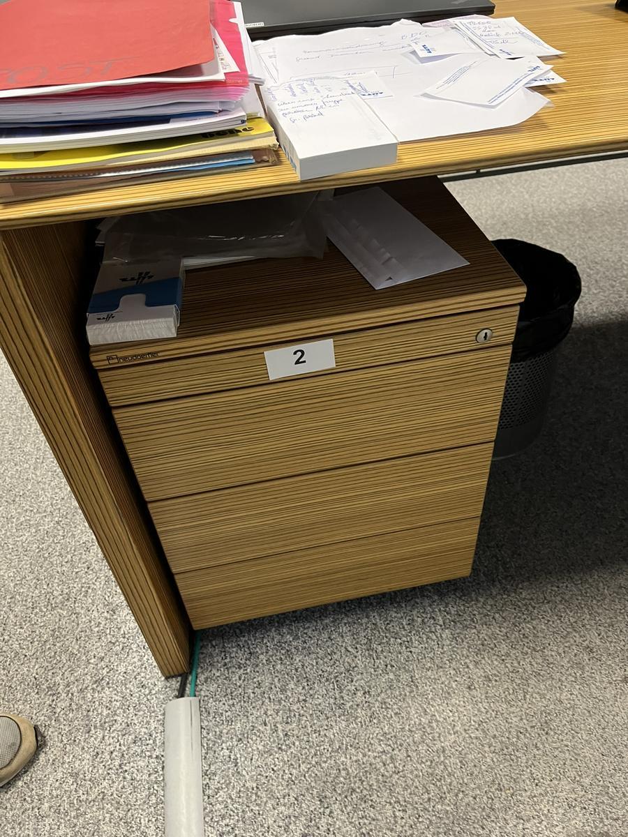 Rollcontainer mit Auszugsladen