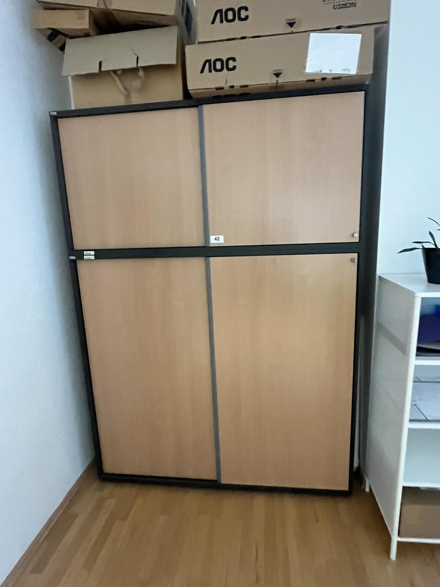 1 Stk.HALI Aktenschrank 120/110 cm plus 1 Stück 120/80 cm?d=2025-11-06 14:54:05