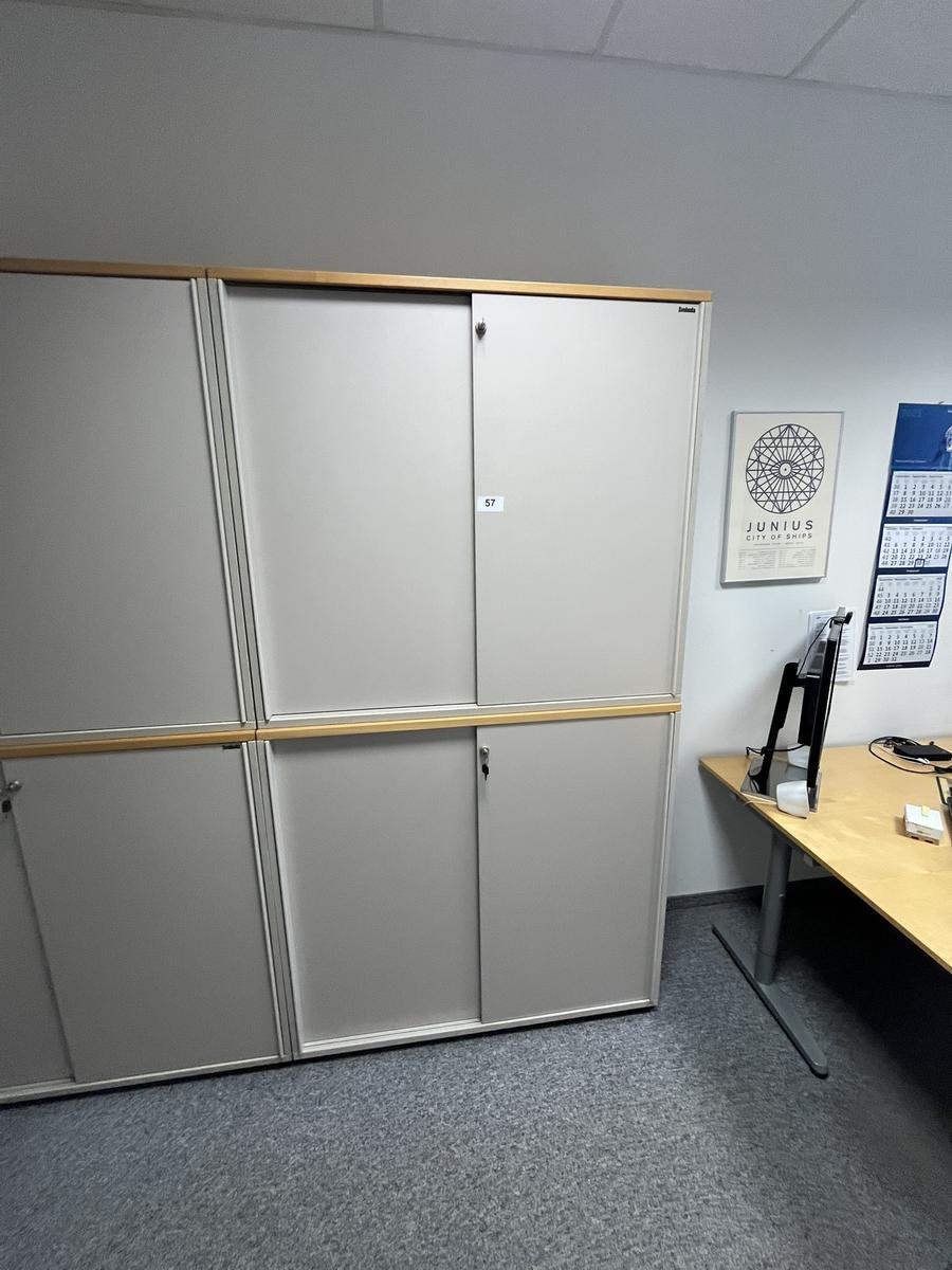 2 Stk.Aktenschränke jeweils 120/110 cm mit Schiebetüren