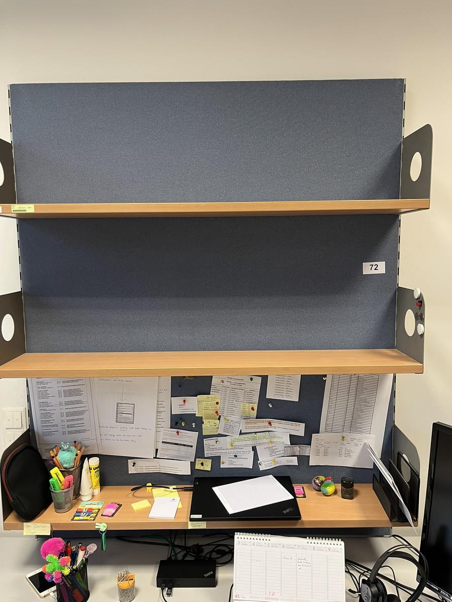 Regalwand ca. 120/150 cm?d=2025-11-06 15:00:46