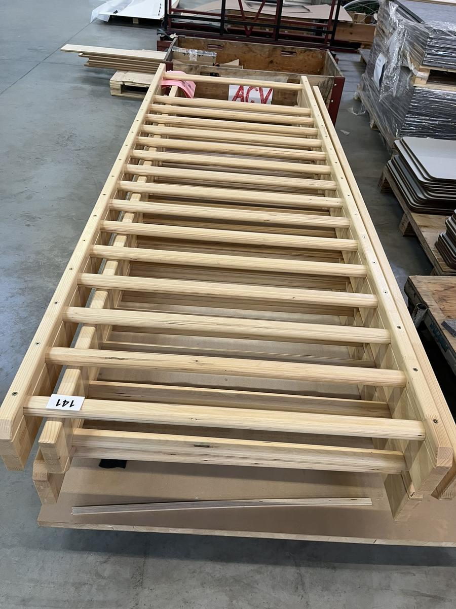 Sprossenwand 1-feldrig fix, 2600x900mm?d=2025-11-07 03:22:39