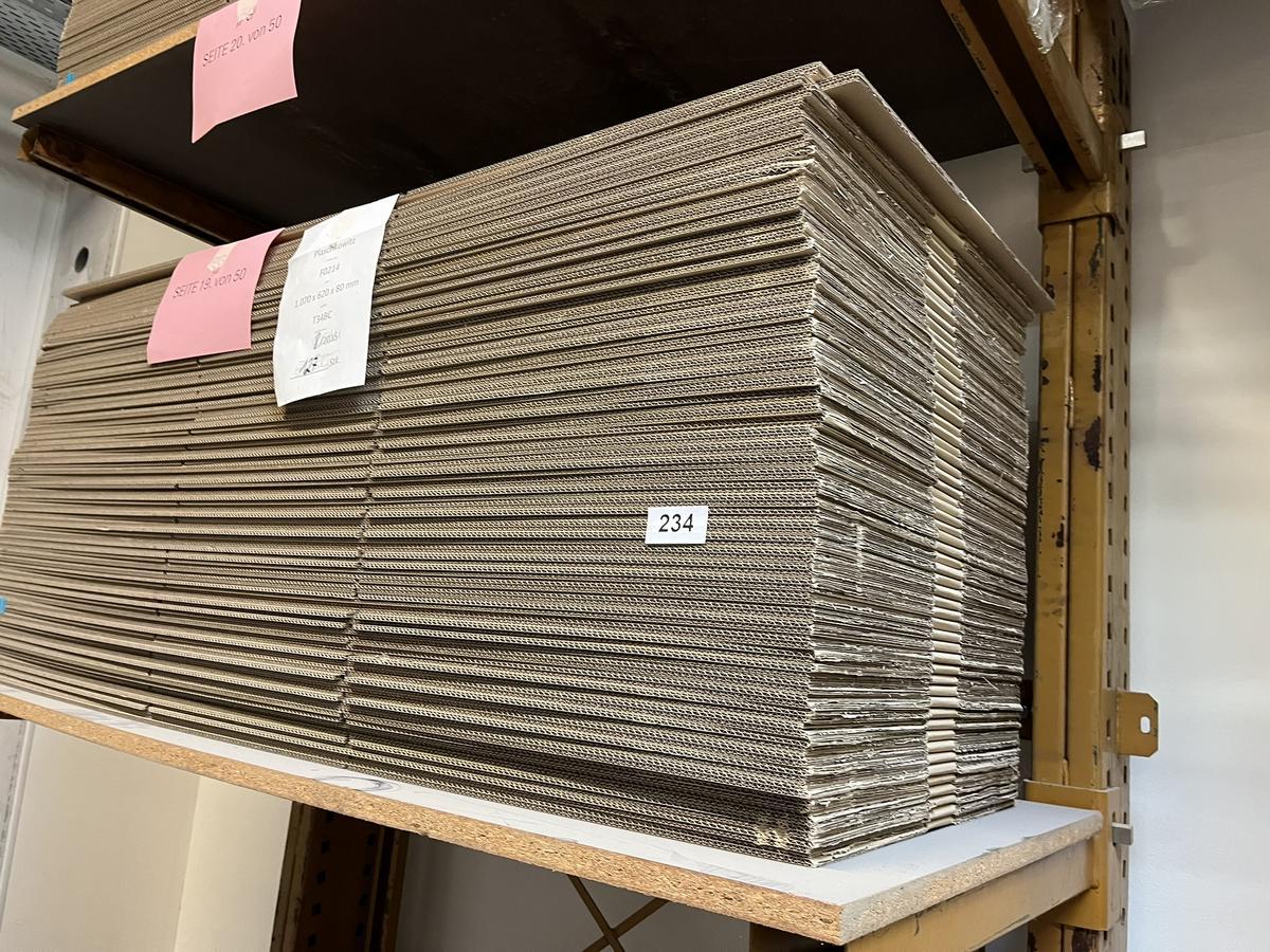 127 Stück Karton 1070/620/80 mm