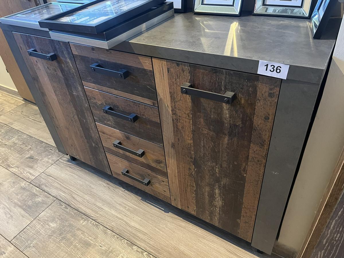 Anrichte 140/42/90 cm mit Laden/Türen?d=2025-11-07 21:30:29