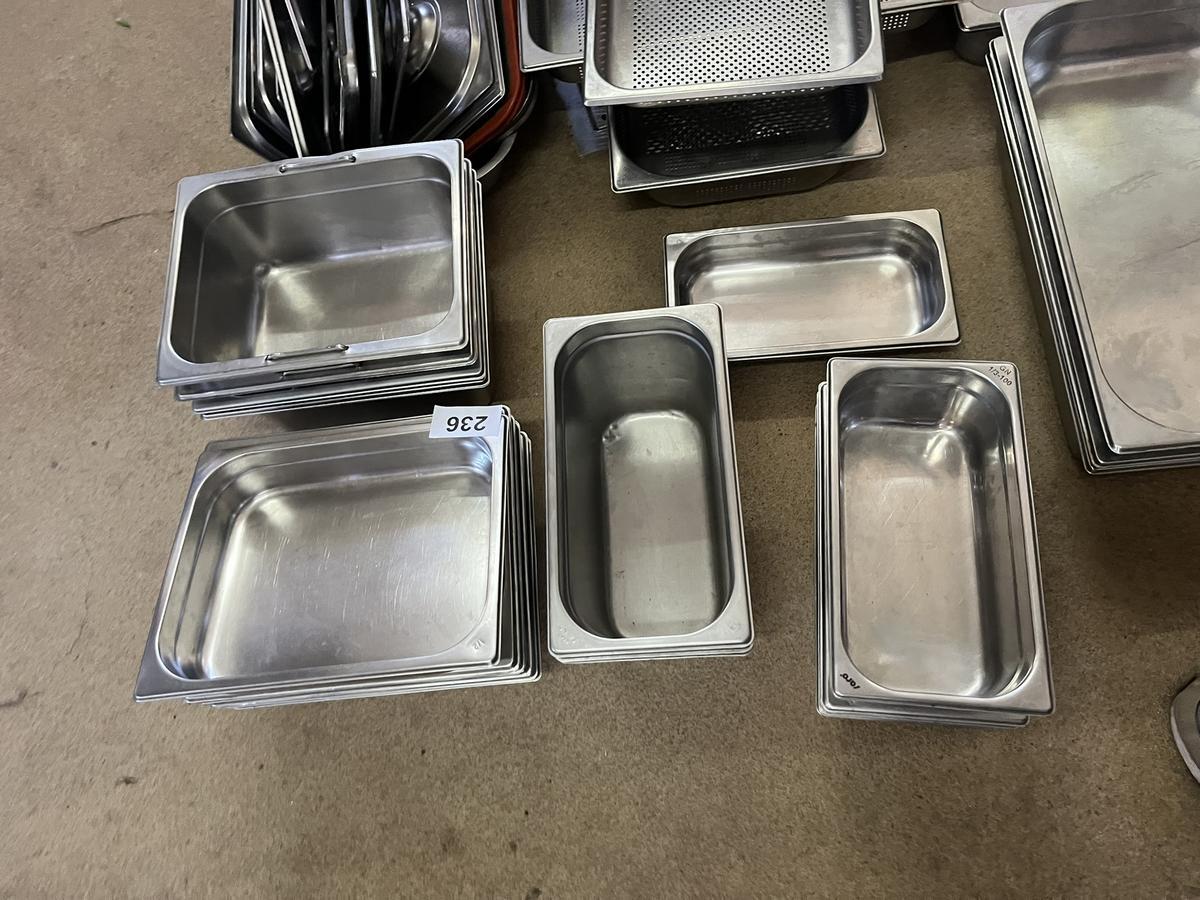 18 Stück GN Behälter 1/1, 1/3 gemischt?d=2025-11-07 17:00:03