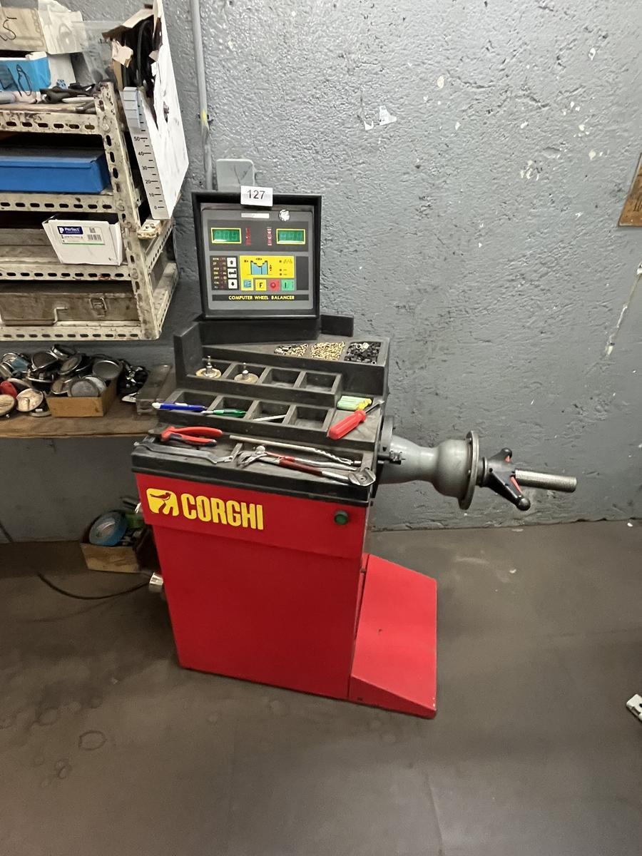 CORGHI EM 6040 Reifenwuchtmaschine Topzustand mit Wuchtgewichten?d=2025-11-16 14:45:36