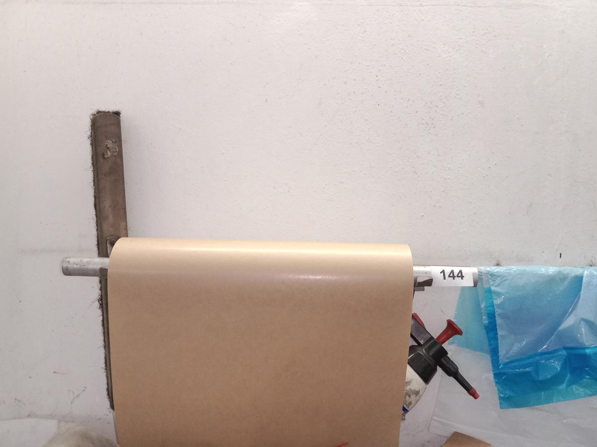 Papierabroller?d=2025-11-16 14:45:25