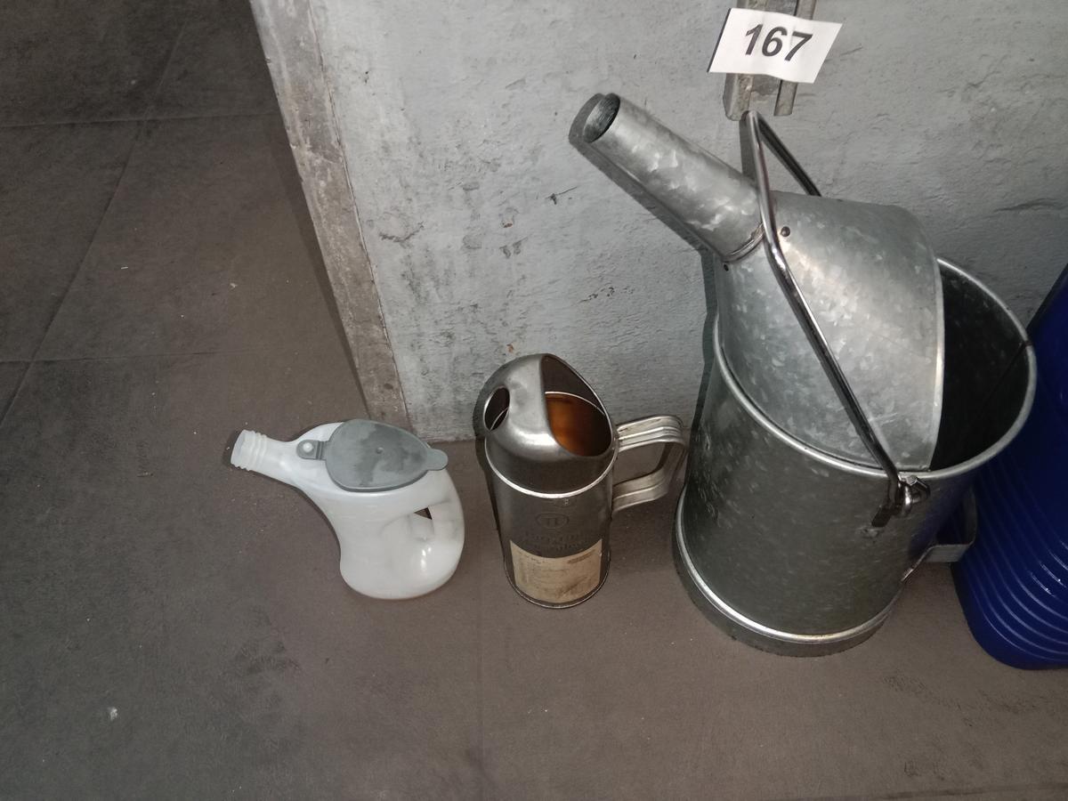 Posten Ölabfüllkannen in Blech?d=2025-11-16 14:45:41