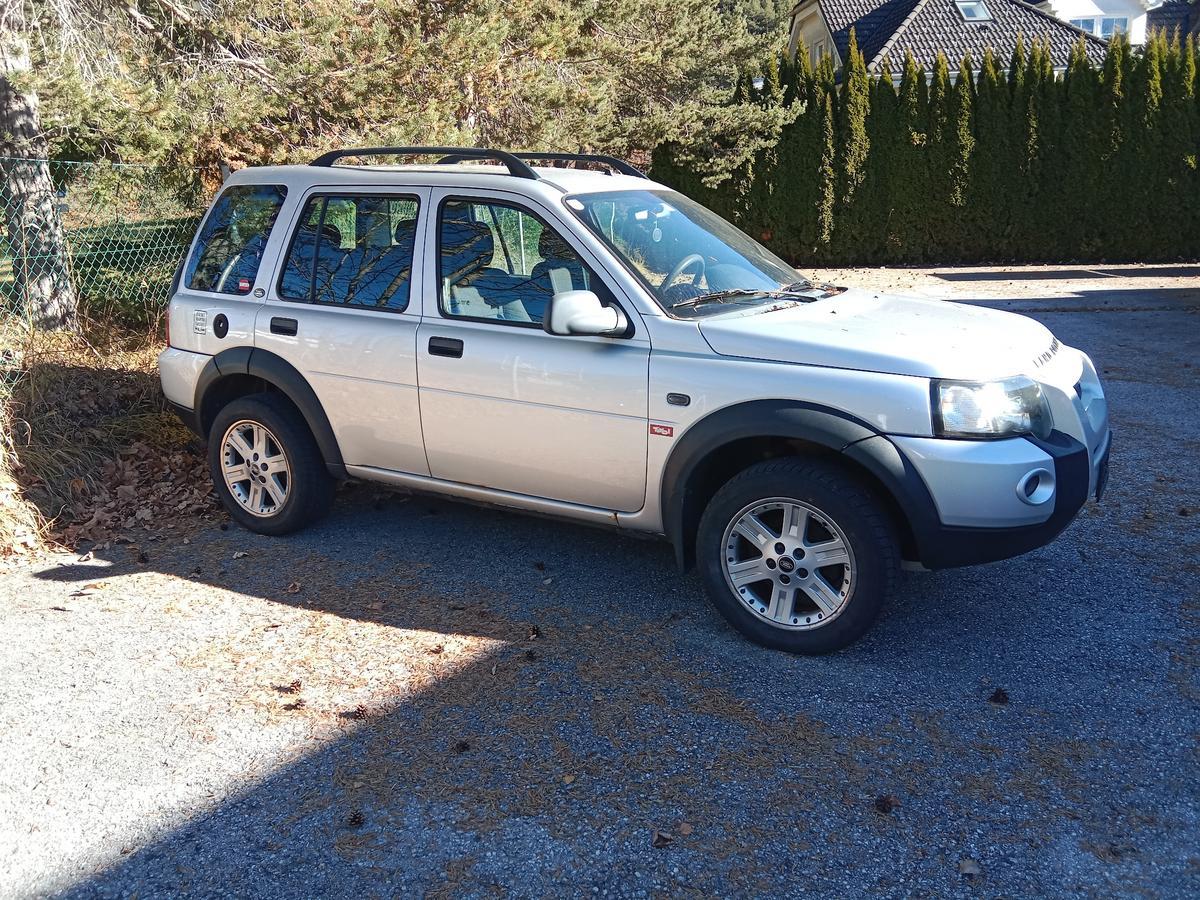 Land Rover, silber, ca. 196.000 km, Diesel, ohne P57a, Rep. an Bremse und Unterboden erforderlich                    ?d=2025-11-16 14:46:48