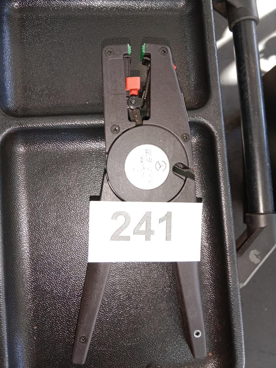 Abisolierzange 220589019940?d=2025-11-16 14:45:26