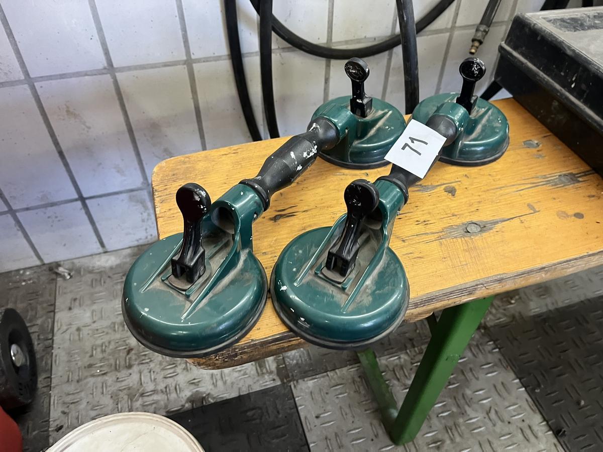 2 Stück Glassauger - Windschutzscheibenmontierhilfen?d=2025-11-16 14:43:36