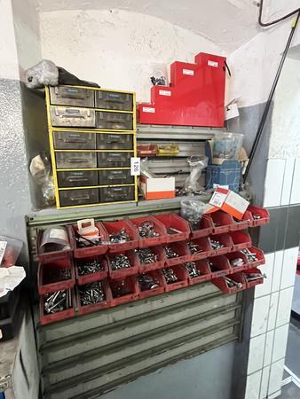 komplette Bestand an Kleinteileboxen inklusive Zubehör komplette Bestand an Kleinteileboxen inklusive Zubehör