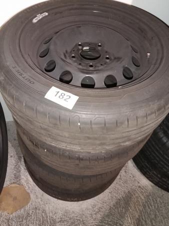 Hangkook Sommerreifen mit Felgen BMW ca. 5mm 205/55/16 Hangkook Sommerreifen mit Felgen BMW ca. 5mm 205/55/16