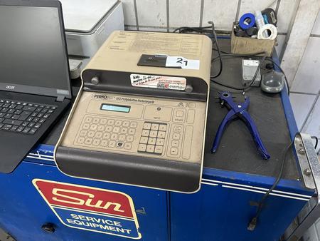 PEROFIX Perforiergerät mit PC und Drucker und Lochzange PEROFIX Perforiergerät mit PC und Drucker und Lochzange