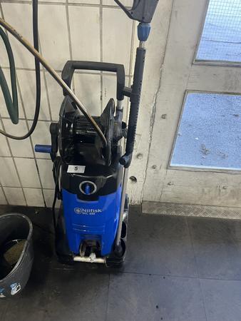 Nilfisk Hochdruckreiniger MC 4 M mit Zubehör Nilfisk Hochdruckreiniger MC 4 M mit Zubehör