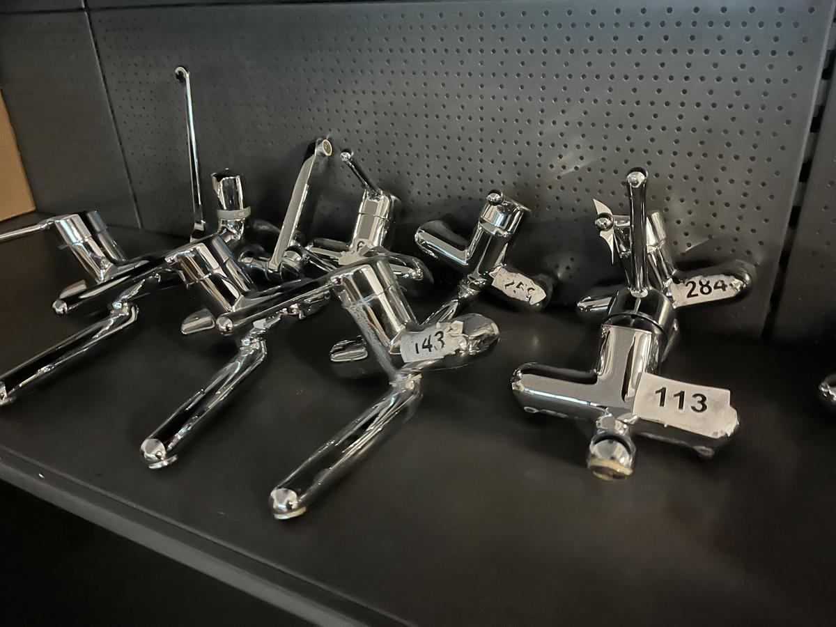 8 Stück Waschtischarmaturen gebraucht