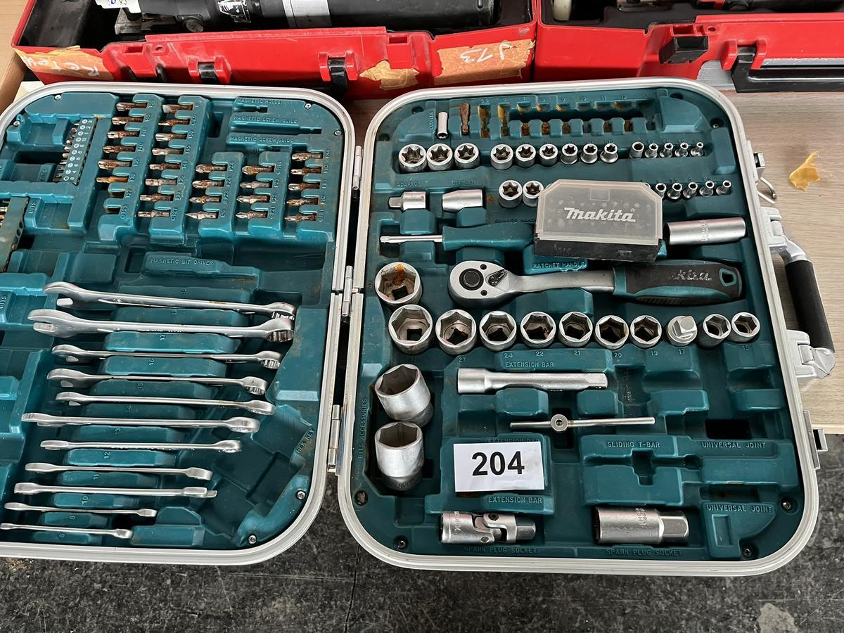 Makita Werkzeugset im Koffer?d=2025-11-29 10:18:40