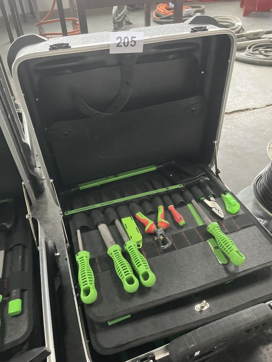 RECA Rollen-,Werkzeugkoffer bestückt mit Handwerkzeugen?d=2025-11-29 10:19:33