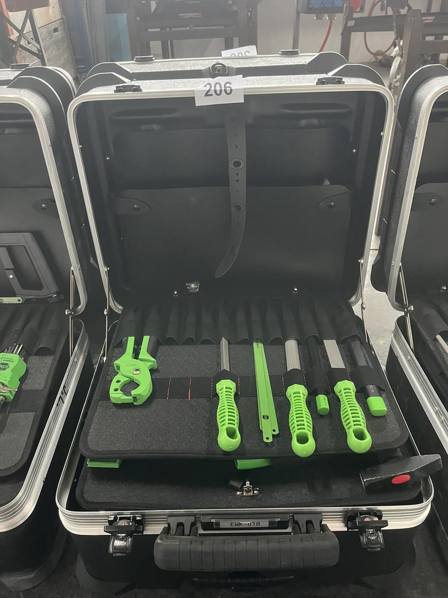 RECA Rollen-,Werkzeugkoffer bestückt mit Handwerkzeugen?d=2025-11-29 10:18:42