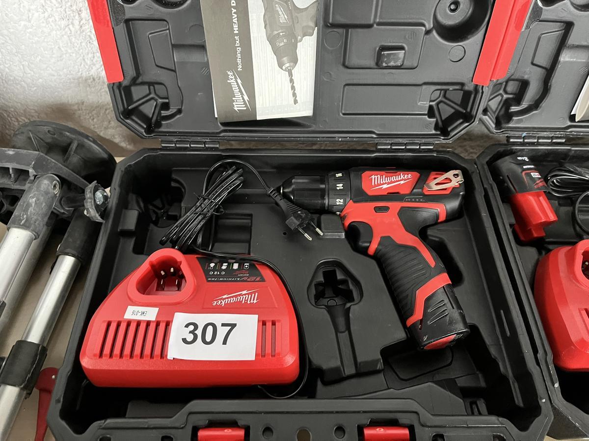 Milwaukee Akku-,Bohrschrauber M 12 BDD 202 C im Koffer?d=2025-11-29 10:18:46