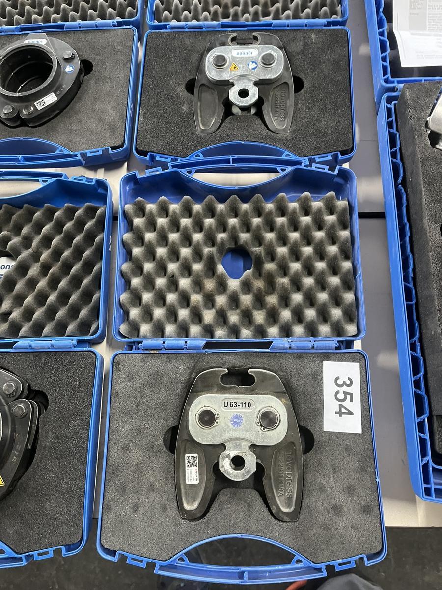 2 Koffer mit UPONOR Pressbacken
