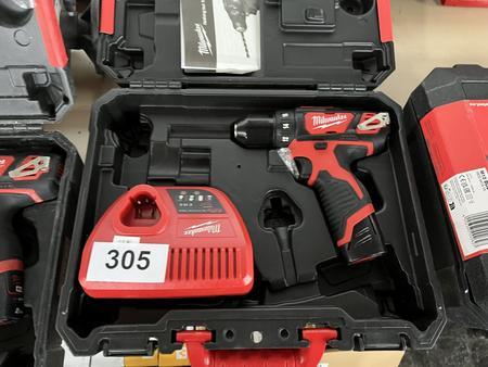 Milwaukee Akku-,Bohrschrauber M 12 BDD 202 C im Koffer