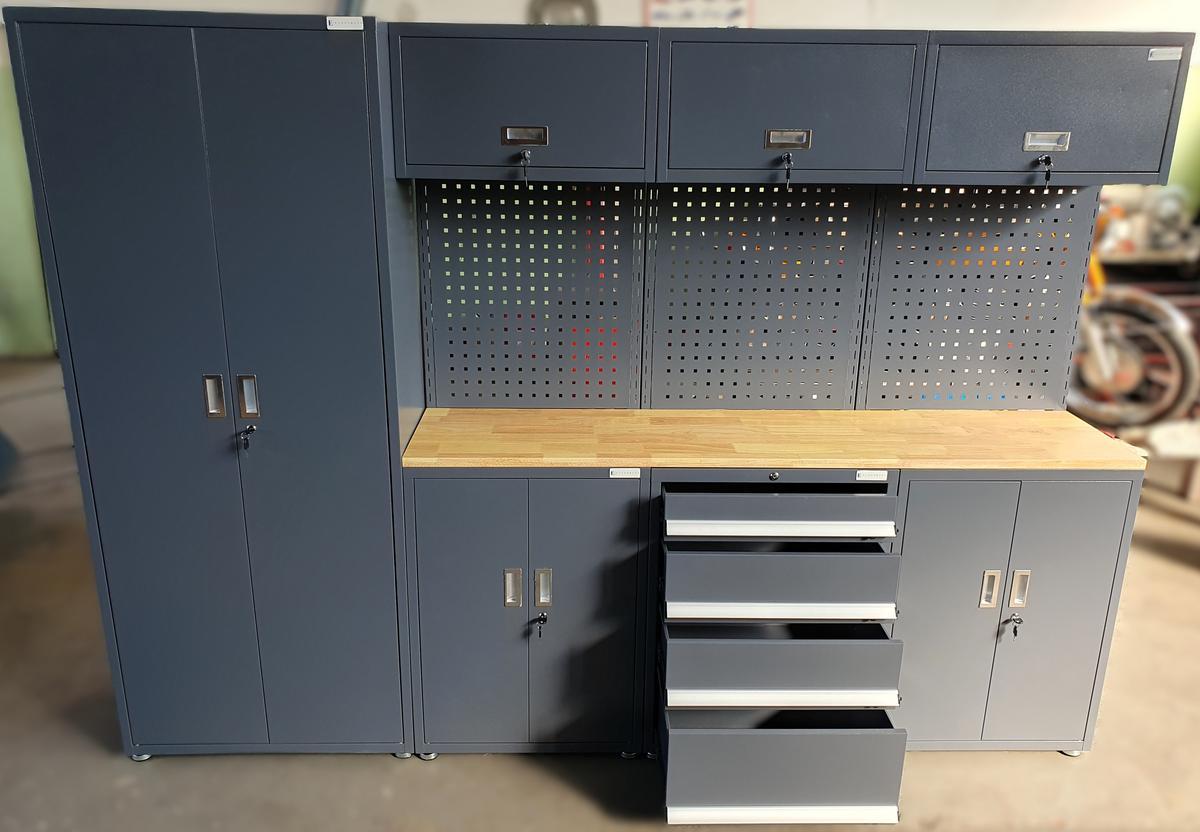 Werkstattschrank, L/H/T ca.2600x1900x460mm?d=2025-11-16 12:53:35