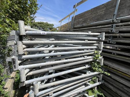 55 Stk. Schutzgerstkonsolen verzinkt fr Klappbhnen EKRO