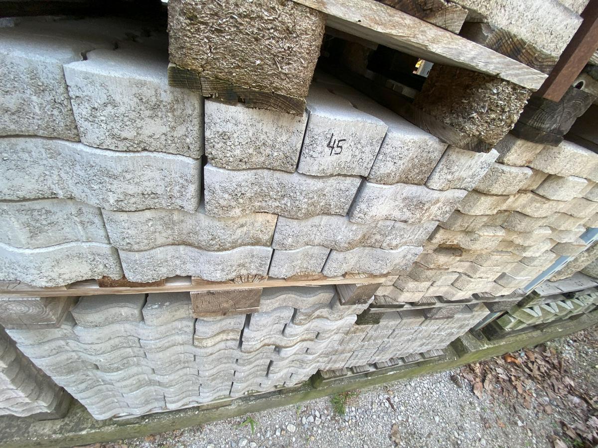 ca. 4 m2 Pflastersteine?d=2025-11-23 14:52:53