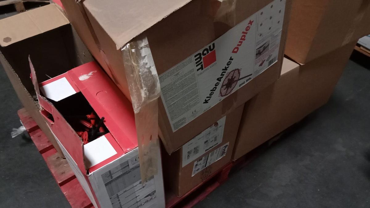 1 Palette mit BAUMIT mit Klebeankern